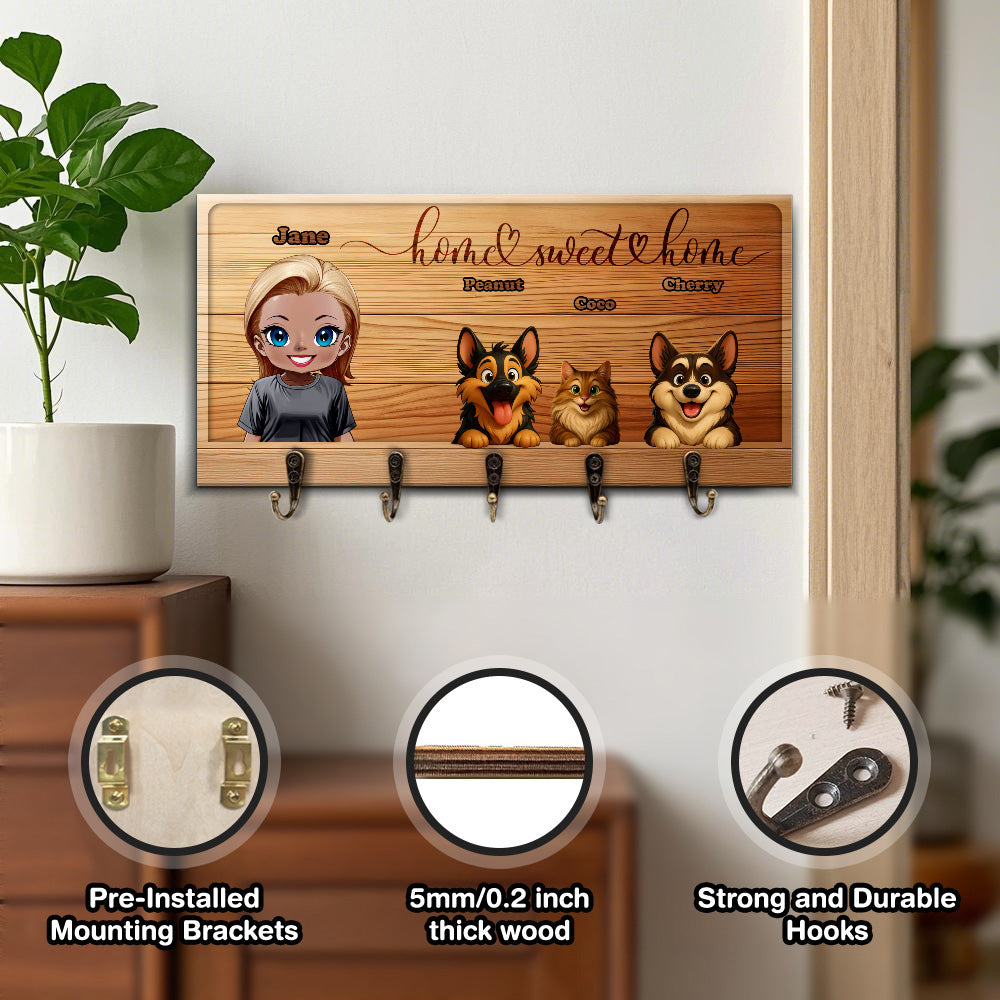 Personalized Keyholder with 1 Person and Peeking Pets - Keyholder - Personalized Family Gift - Up to 5 Pets